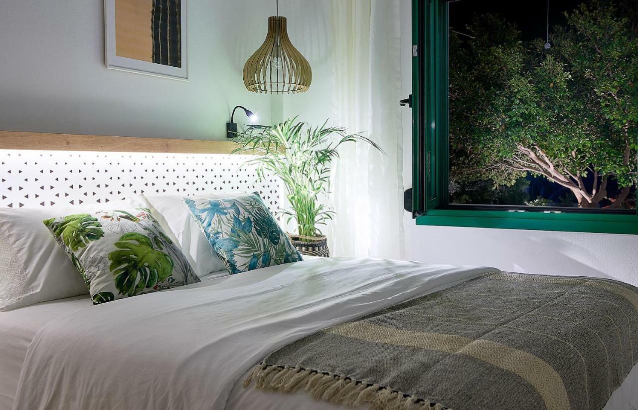Beachfront Villa On Crete - Kirvas, Member Of Pelagaios Villas Koutsounári Bagian luar foto