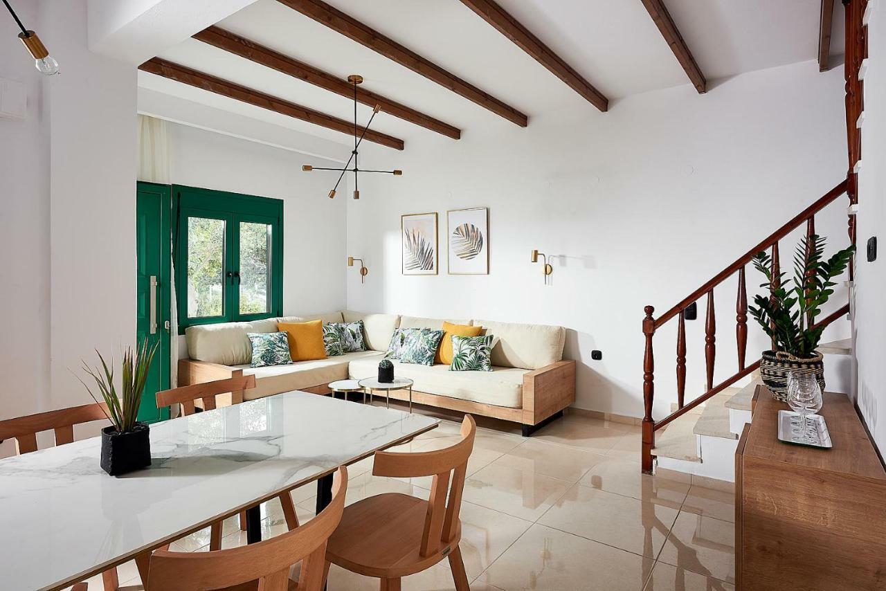 Beachfront Villa On Crete - Kirvas, Member Of Pelagaios Villas Koutsounári Bagian luar foto